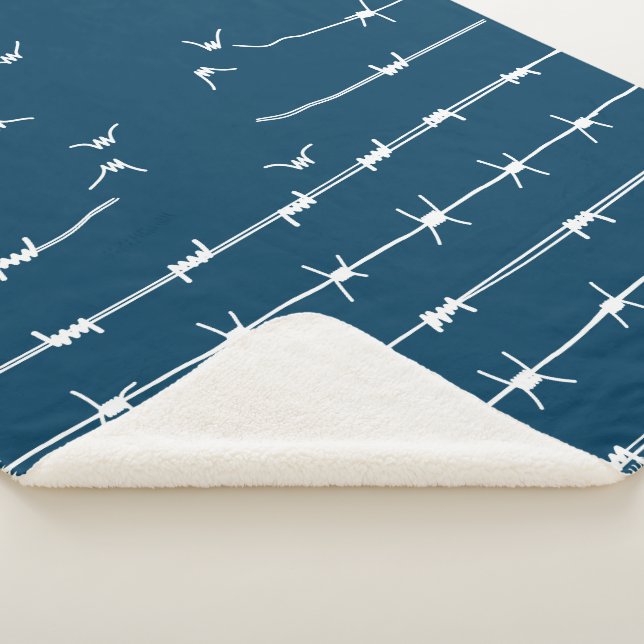 Break free sherpa blanket (3/4)