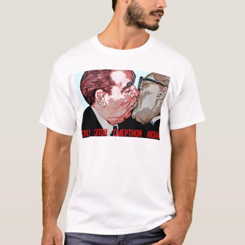Brezhnev  Honecker KissEast Side Gallery Berlin T_Shirt
