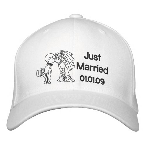 Bride and Groom Kiss _ Just Married Embroidered Baseball Cap