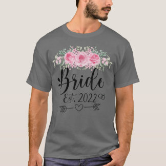 Bride Est 2022 Wedding Party Floral Flower  T-Shirt