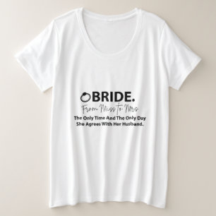 Bride To Be Modern Typography Bachelorette Party Plus Size T-Shirt