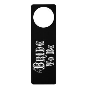 Bride To Be With Veil, Fancy White - Black Outline Door Hanger