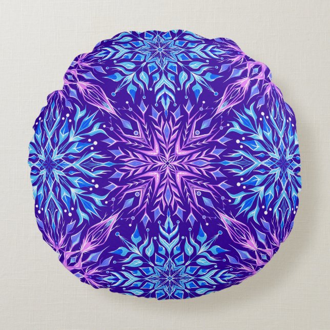 Bright crystal snowflakes ornament   round pillow (Front)