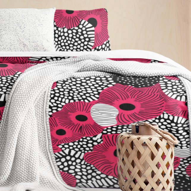 Bright Modern Hot Pink Poppy Floral Pattern Duvet Cover (Creator Uploaded)