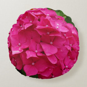Bright Pink Hydrangea Close Up Round Pillow