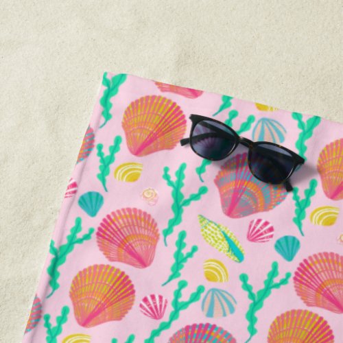 Bright Seashells and Seaweed Pattern  Beach Towel