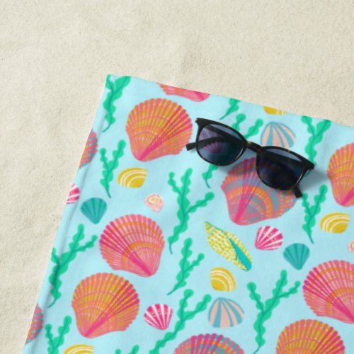 Bright Seashells and Seaweed Pattern Beach Towel