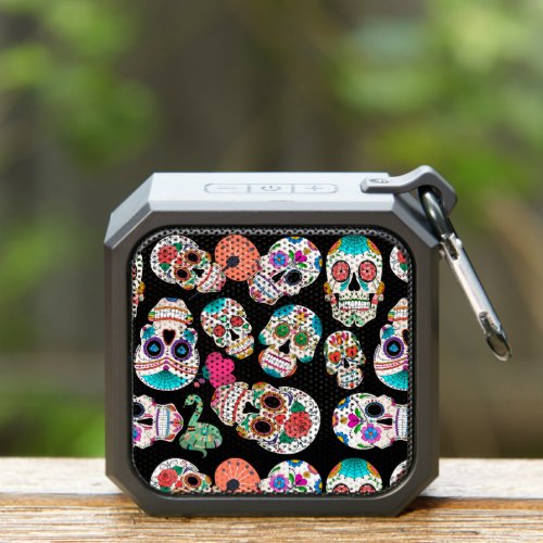 Bright Sugar Skulls Pattern Bluetooth Speaker