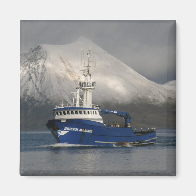 Bristol Mariner, Crab Boat in Dutch Harbor, Alaska Magnet (Front)