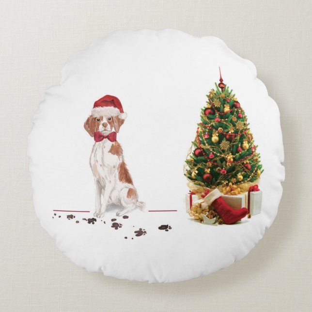 Brittany Funny Christmas Dog and Tree Round Pillow (Front)