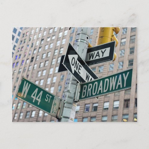 Broadway  44th _ New York City Postcard