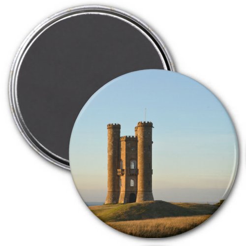 Broadway tower in the Cotswolds round magnet