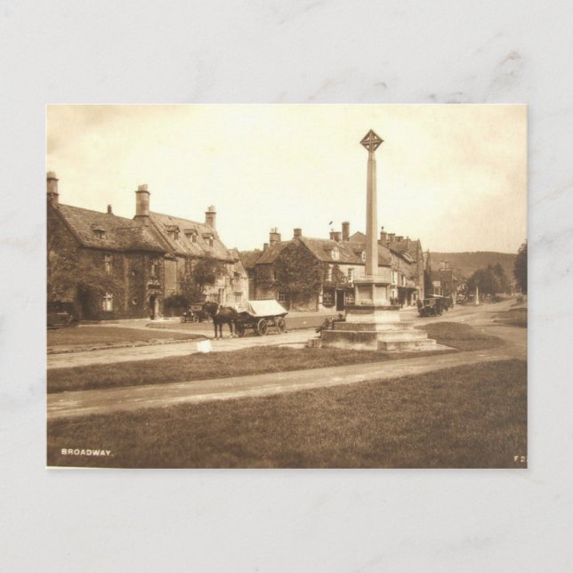 Broadway, Worcestershire Postcard (Front)