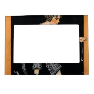 Broken Pearl Necklace Magnetic Frame