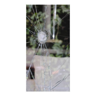 Broken show-window card
