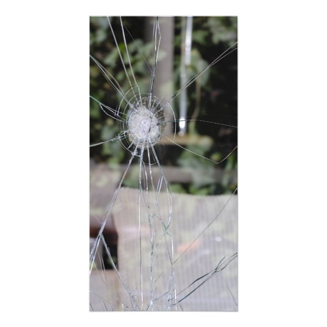 Broken show-window card (Front)