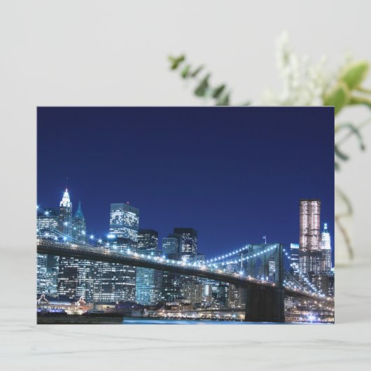 Brooklyn Bridge and Manhattan Skyline (Standing Front)