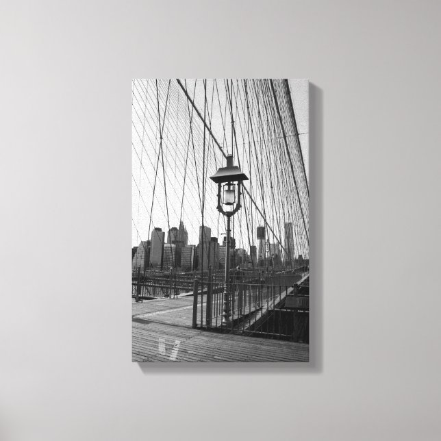 Brooklyn Bridge Lamp in B&W on canvas Print (Front)