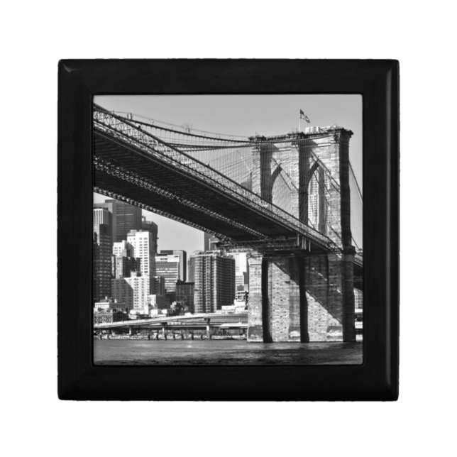 Brooklyn Bridge New York City Keepsake Box (Front)