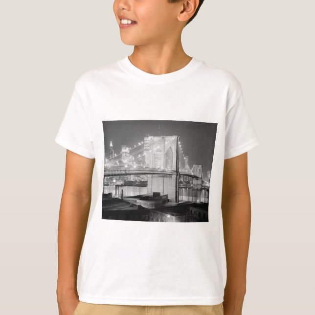 Brooklyn Bridge New York USA T-Shirt (Front)