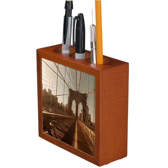 Brooklyn Bridge. Pencil Holder (In Situ)