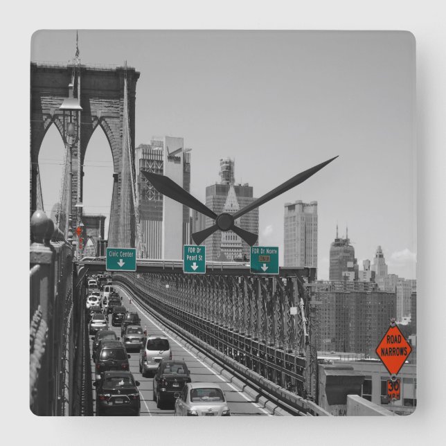 Brooklyn bridge square wall clock (Front)