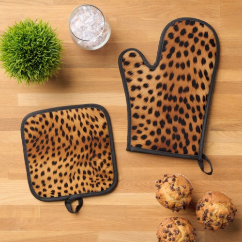 Brown and Black Cheetah Animal print Oven Mitt  Pot Holder Set