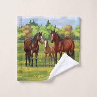 Brown Bay Quarter Horses In Summer Pasture Bath Towel Set