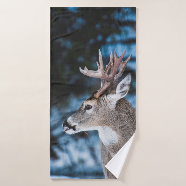 BROWN DEER IN TILT SHIFT LENS BATH TOWEL (Bath Towel)
