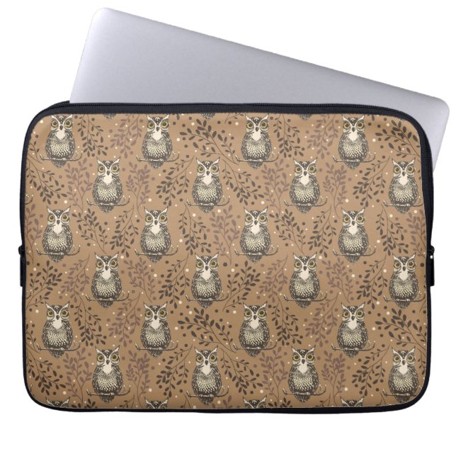 Brown Owl Illustrated Woodland Pattern Laptop Sleeve (Front)