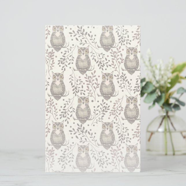 Brown Owl Illustrated Woodland Pattern Stationery (Standing Front)