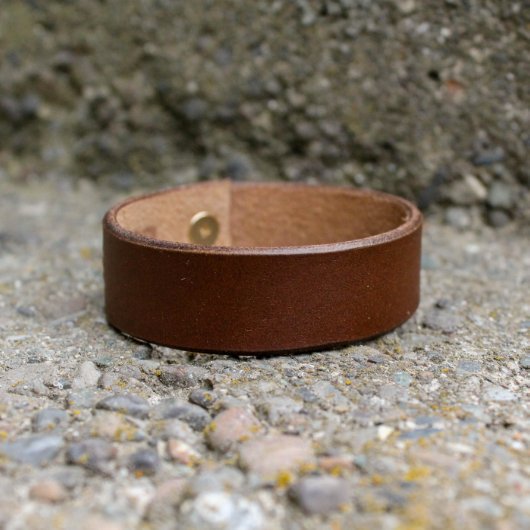 Brown Personalized Leather Cuff Bracelet (Back)