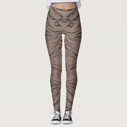 Brown seamless tiger patterned leggings