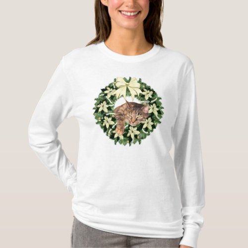 Brown tabby Christmas T_Shirt