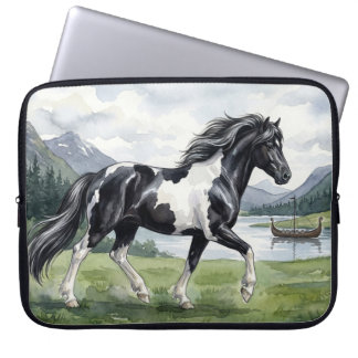 Brunskjottur Black pinto Icelandic Laptop Sleeve
