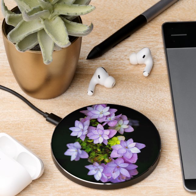 Buch of Many Petaled Purple Flowers Wireless Charger (Desk 2)