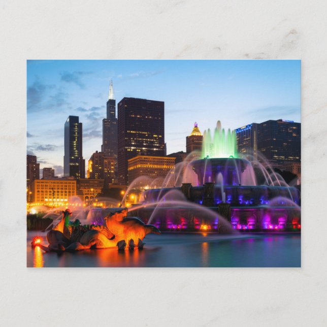 Buckingham Fountain Lit At Night Postcard (Front)