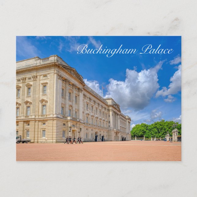 Buckingham Palace, London UK Postcard (Front)