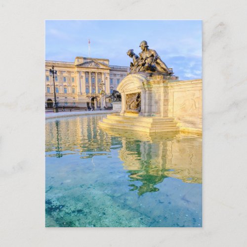 Buckingham Palace London UK Postcard