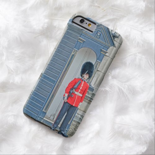 Buckingham Palace Queens Guard II Barely There iPhone 6 Case