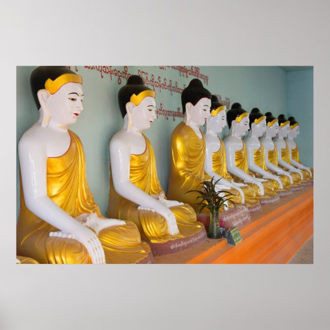 Buddhist statues in Umin Thounzeh Poster (Front)