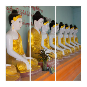 Buddhist statues in Umin Thounzeh Triptych