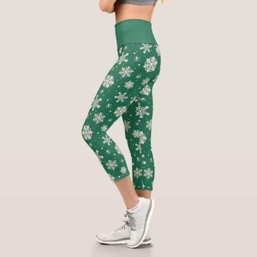 Buddy the Elf Snowflake Pattern Capri Leggings