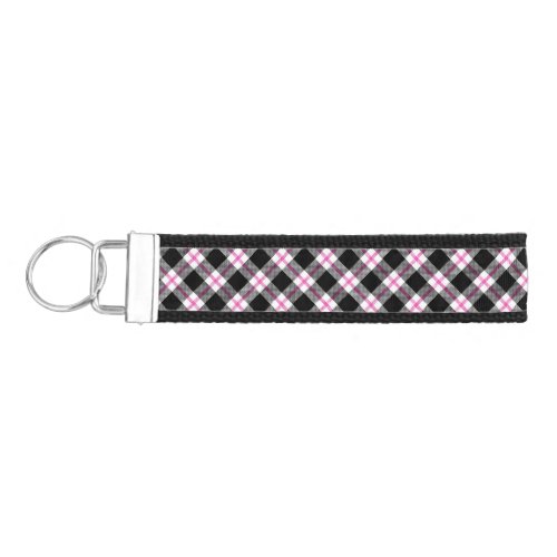 Buffalo  Diamond Plaids in Fuchsia  Black Wrist Keychain