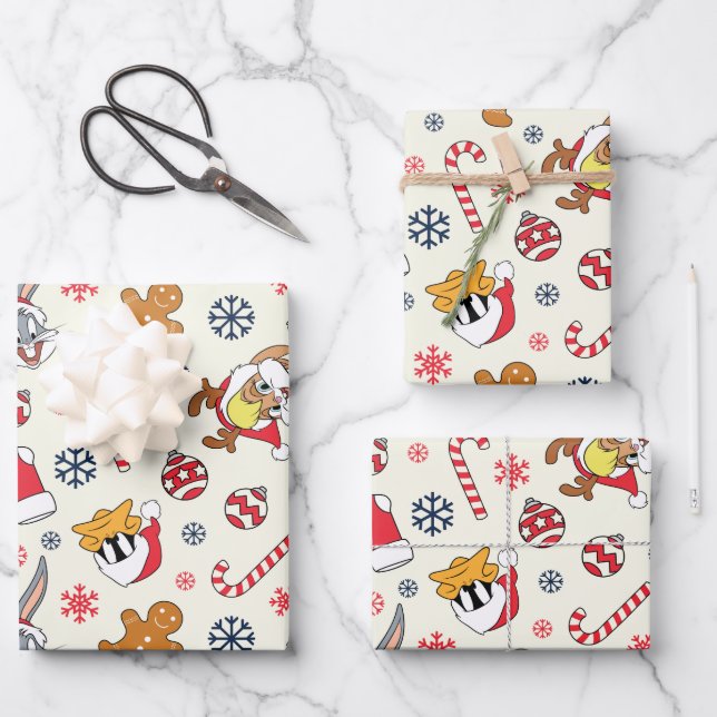 BUGS BUNNY™, DAFFY DUCK™ & Lola Christmas Pattern Wrapping Paper Sheets (Front)