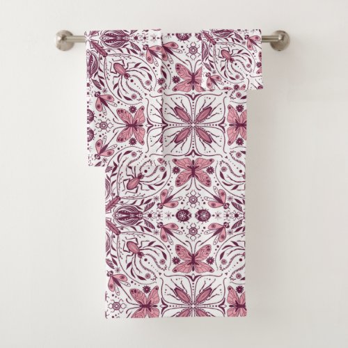 Bugs dark magenta and pink on white bath towel set