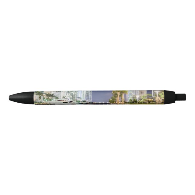 Buildings along the Miami River Riverwalk Pen (Front)