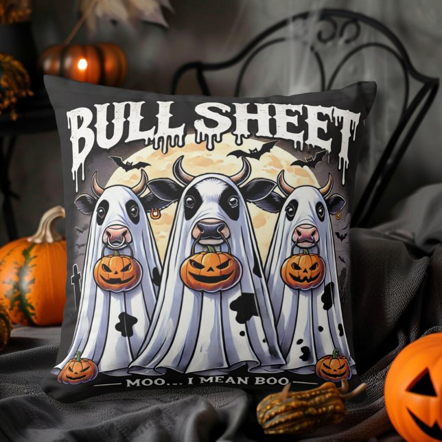 Bull Sheet moo boo Funny Halloween Throw Pillow (Bull Sheet moo boo Funny Halloween Throw Pillow)