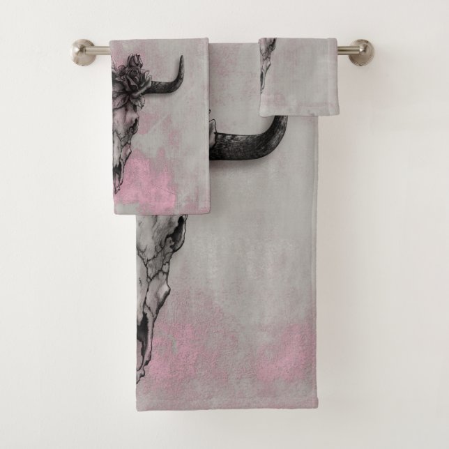 Bull Skull and Rose Rustic Pink Gray Bath Towel Set (Insitu)