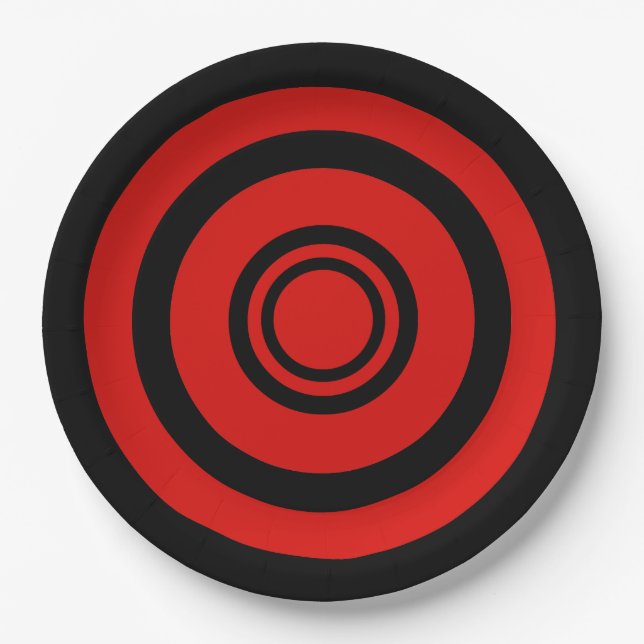 Bullseye, concentric circles - black and red paper plates (Front)